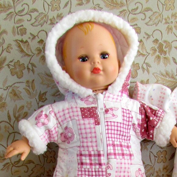 16" BABY DOLL MADAME ALEXANDER 2006 w WARDROBE; SEE ALL THAT'S INCLUDED! EUC - Picture 4 of 13